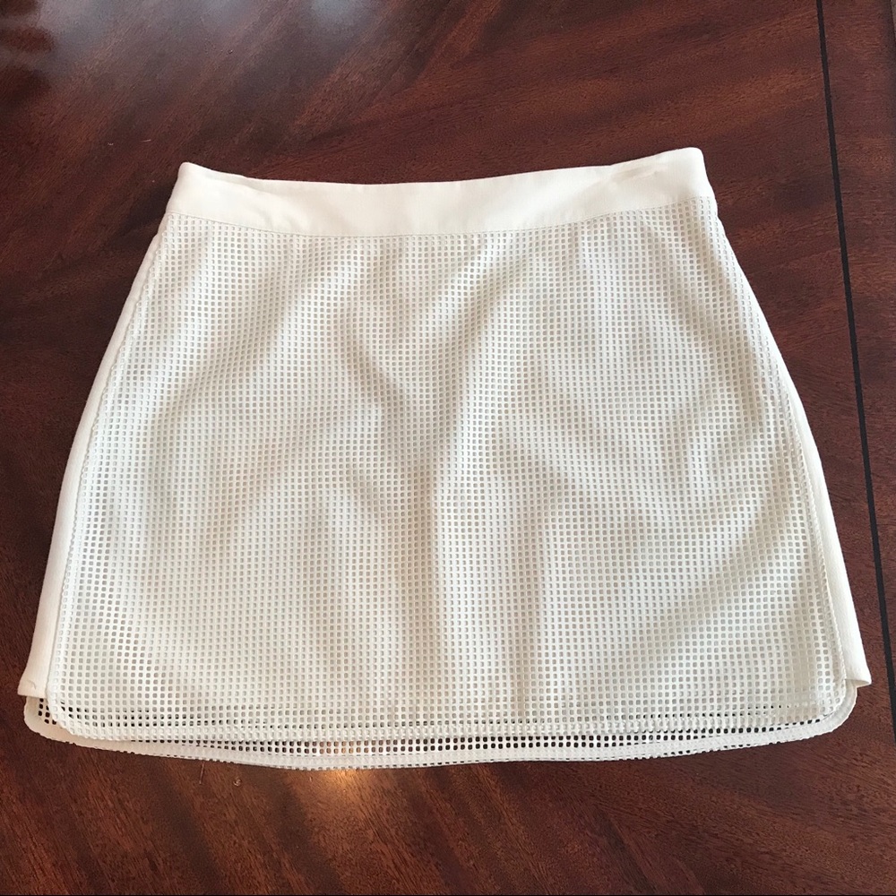 Banana Republic mini skirt white